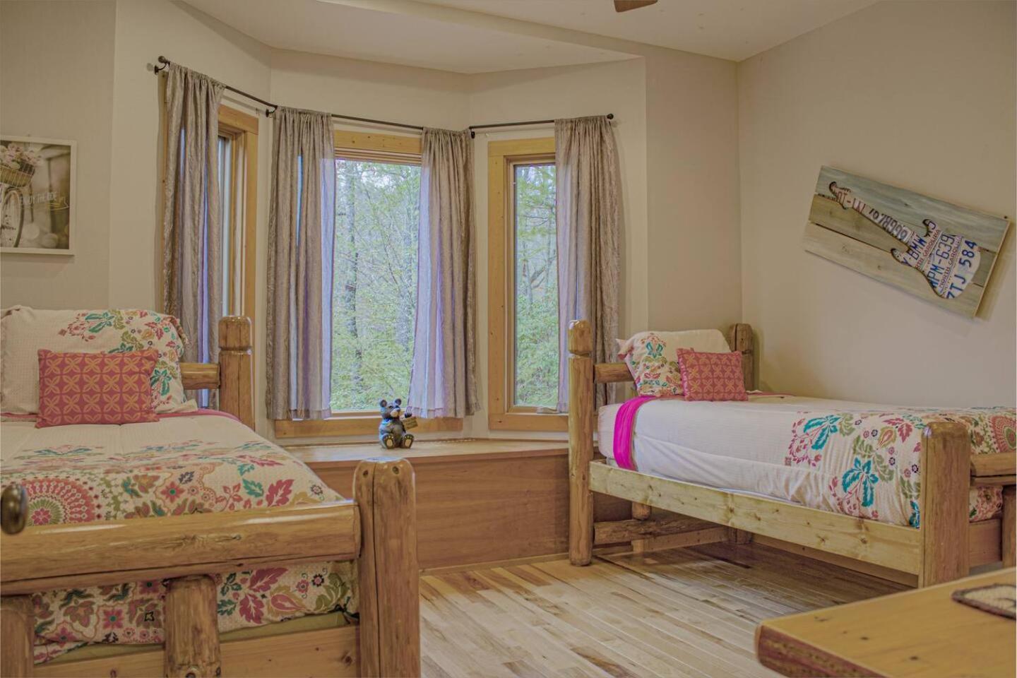 Serene Mountain And Sunset Views 3Bd Cabin フランクリン エクステリア 写真